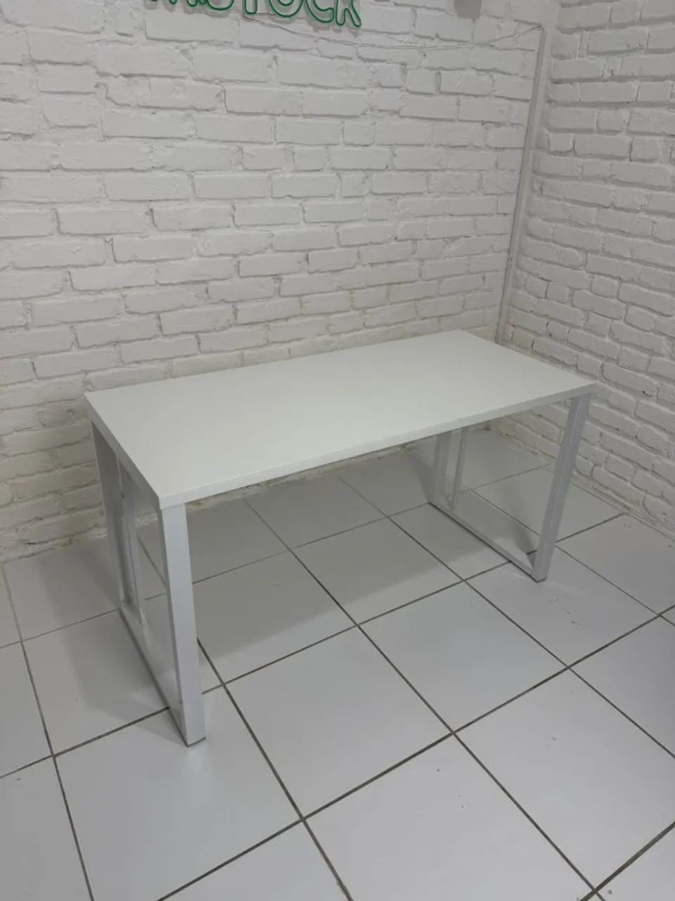 mesa branca para consultório 