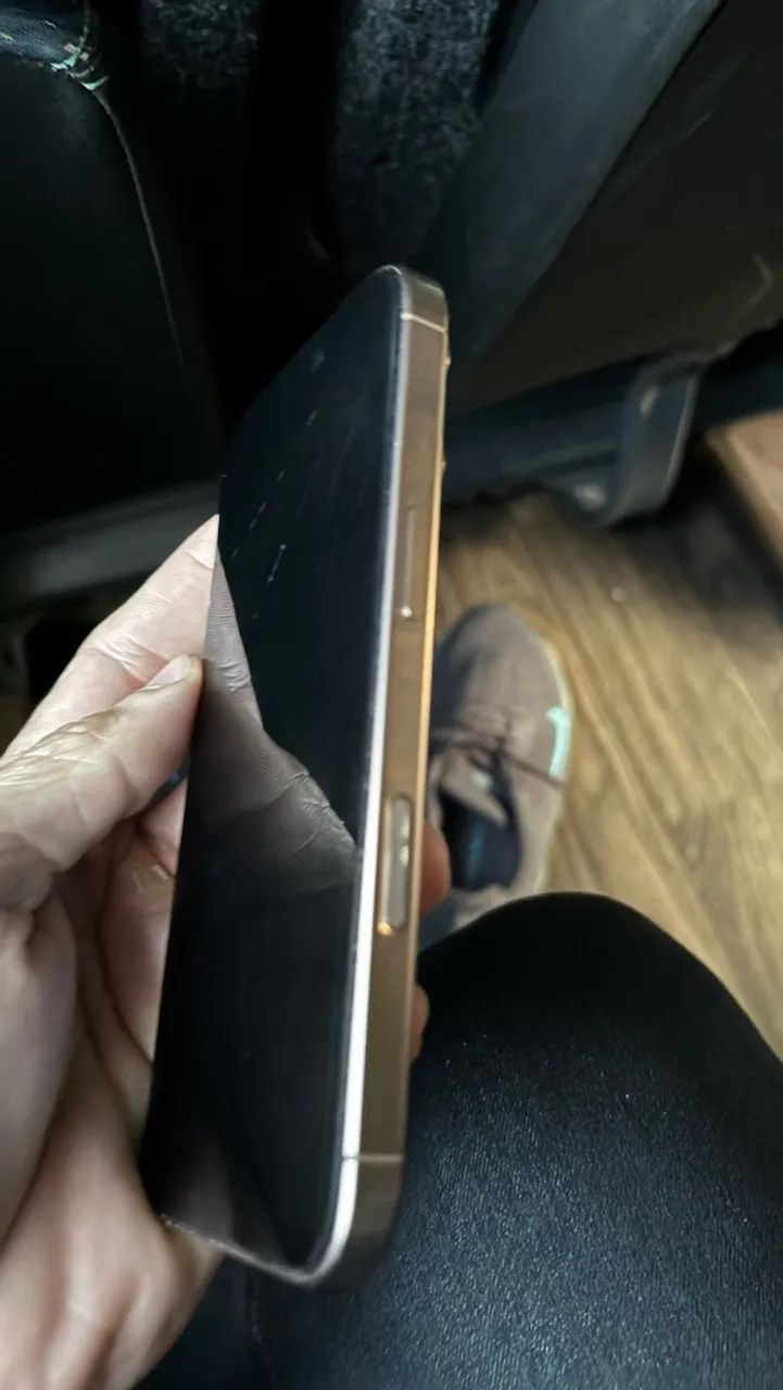 iPhone 16 pro  - Foto 4