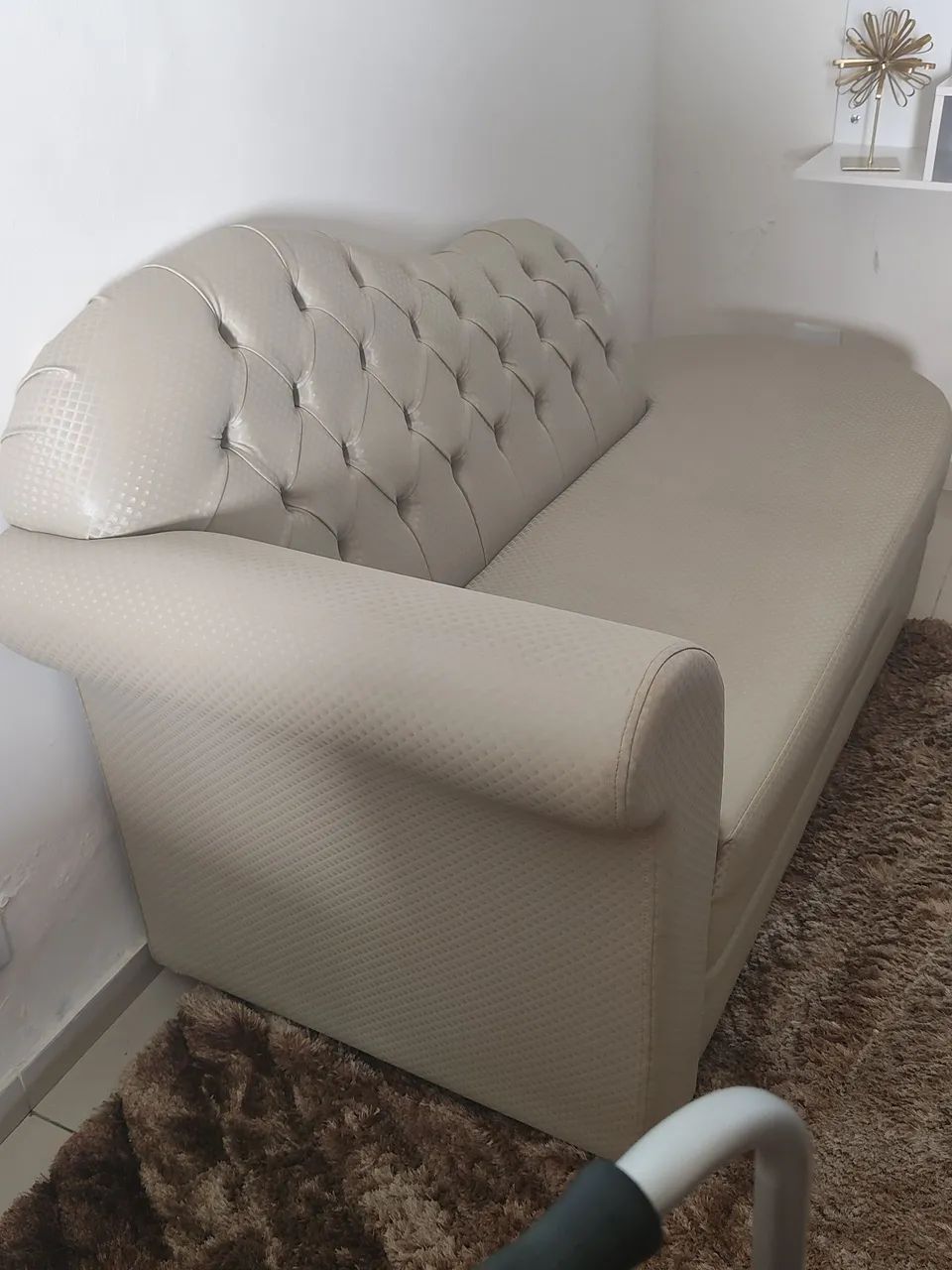 Vendo sofá divã praticamente novo  - Foto 5