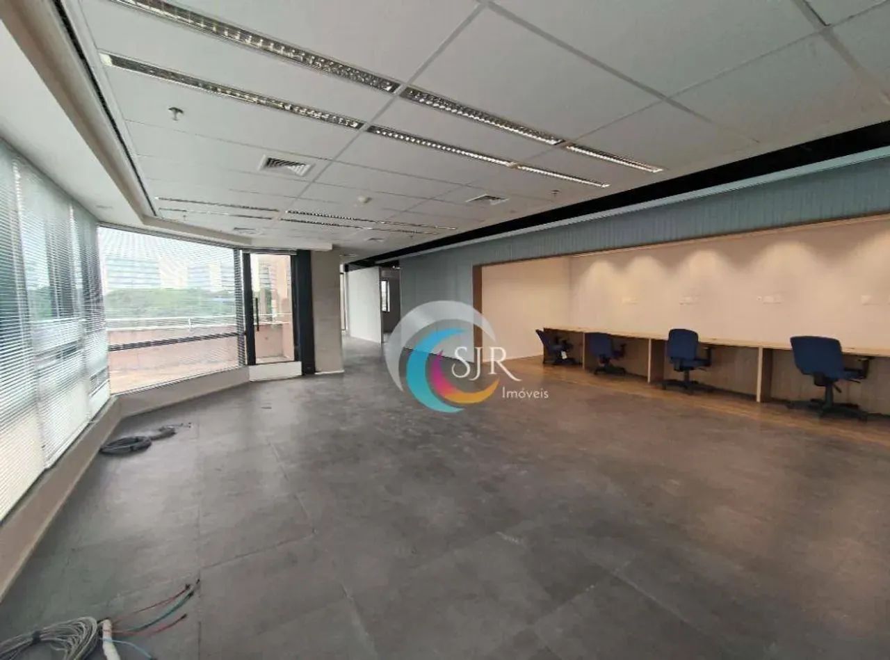 Conjunto para alugar, 704 m² - Chácara Santo Antônio - São Paulo/SP
