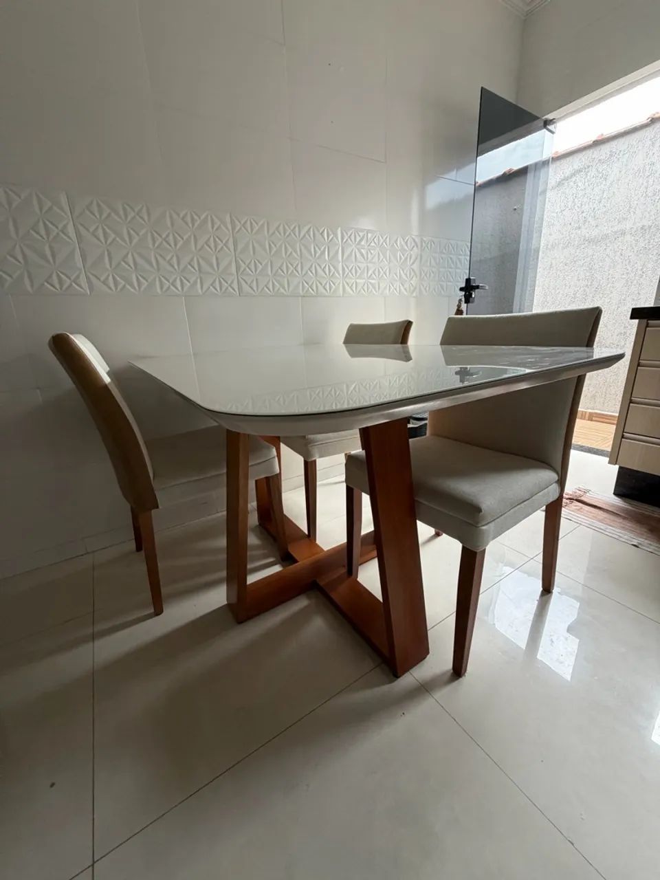 Mesa com 4 cadeiras! - Foto 5