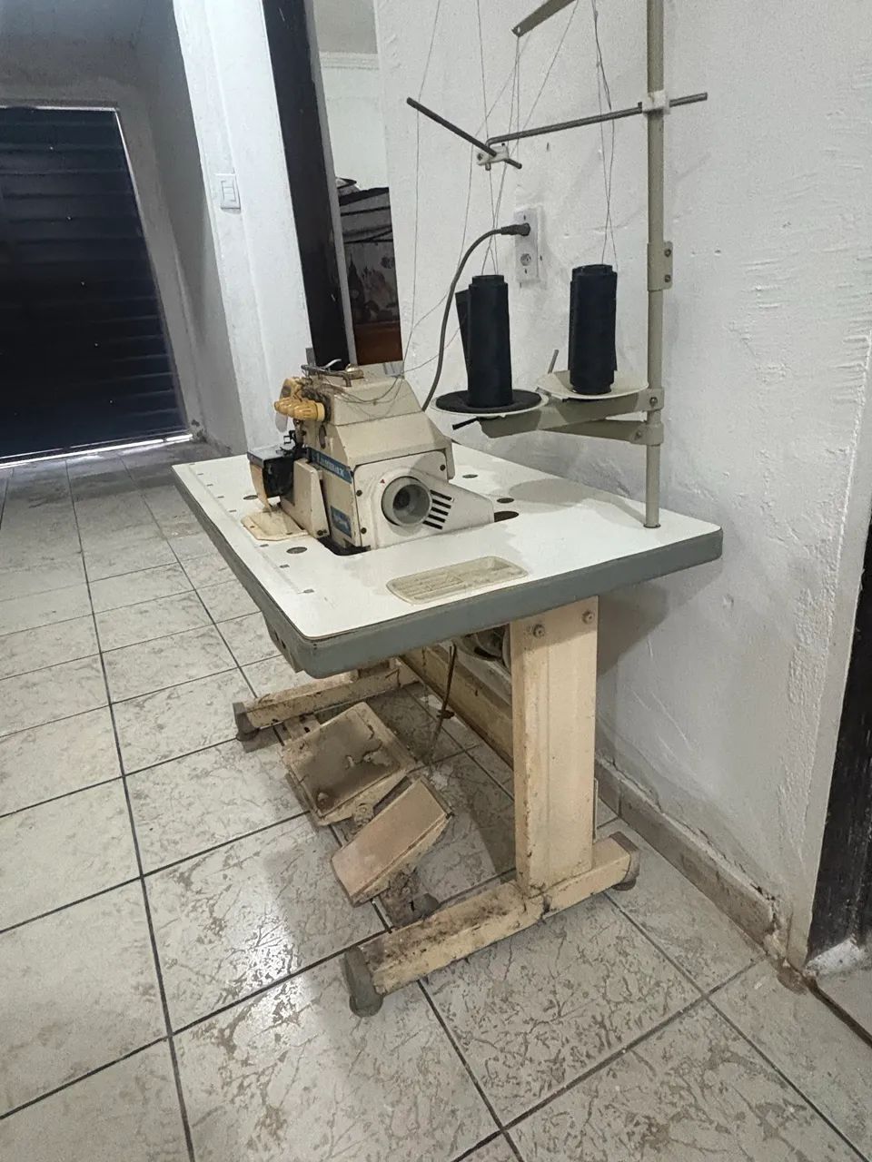 Máquina de Costura industrial Overloque ponto cadeia 65060018035457123