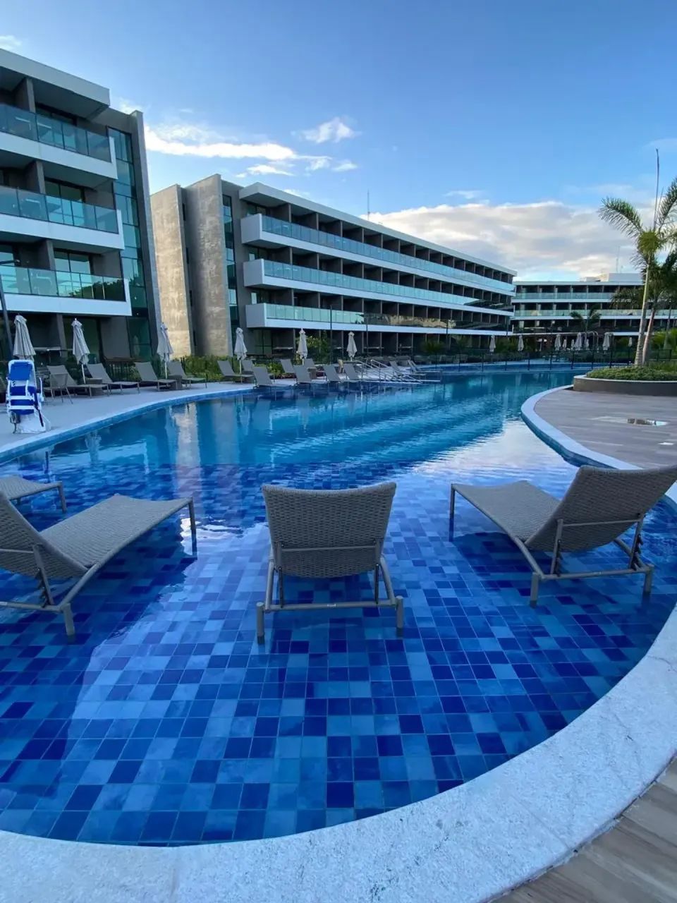 Apartamento térreo mobiliado beach class summer 42m² com varanda gourmet - Foto 4