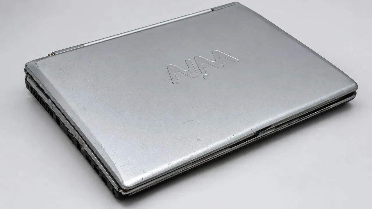 ?NETBOOK CCE WIN COM CARREGADOR