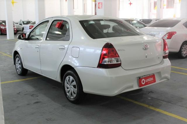 Toyota Etios - Foto 5