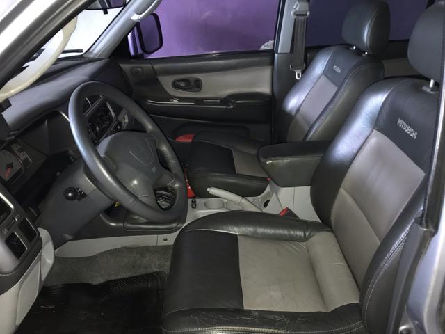 Pajero Sport HPE 200CV, 2007, gasolina - Foto 3