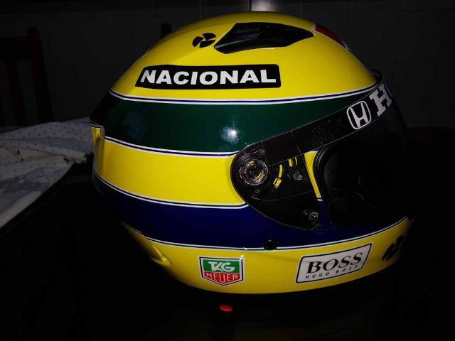 Capacete Personalizado Ayrton Senna - Novo - Sem uso - Na Caixa - Foto 16