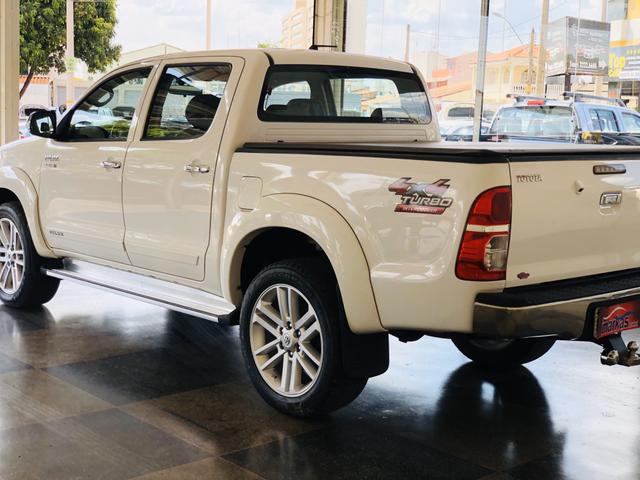 Toyota Hilux SRV Flex - Foto 5