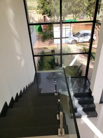 Maravilhoso Sobrado no condominio A Alphaville - Foto 3
