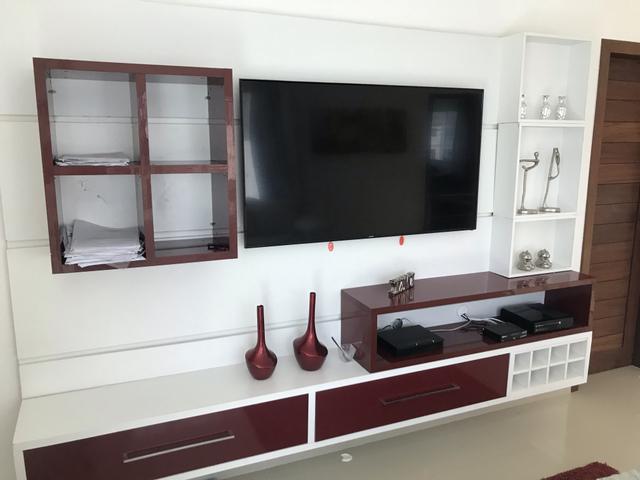 Estante Rack em Laca e MDF