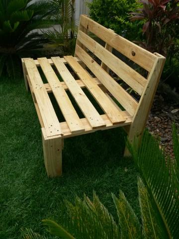 Jardineiras, brancos e floreiras em pallet - Foto 6