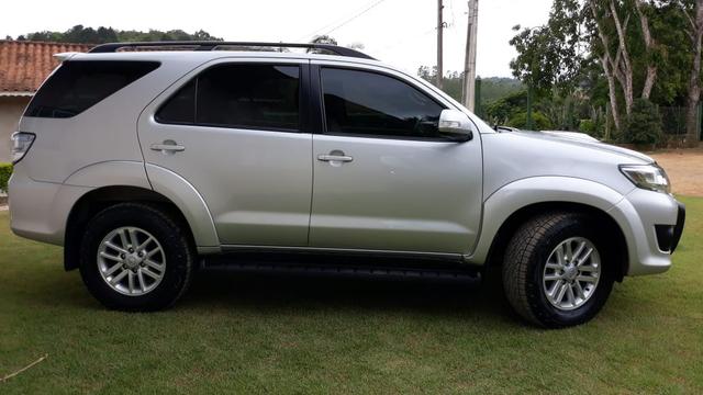Hilux Sw4 SRV 4x4 impecável - Foto 5