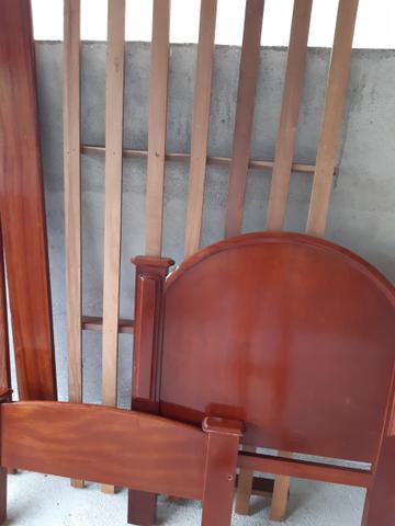 Vendo cama de solteiro
