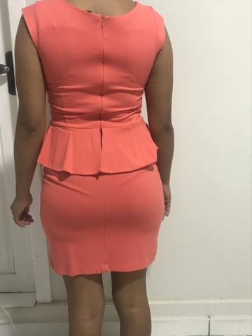 Vestidos usados uma única vez - Foto 2