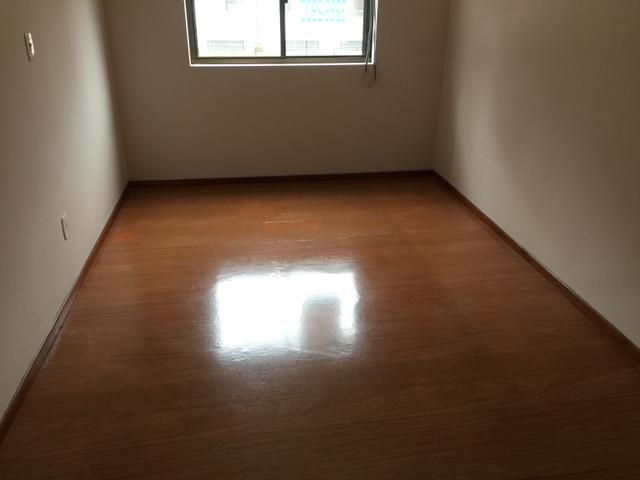 Apto dois dormitórios com garagem churrasqueira - Foto 9
