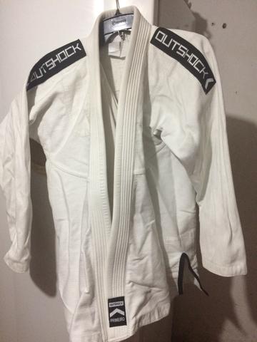 Kimono tam A3 completo calça e casaco 130,00 *