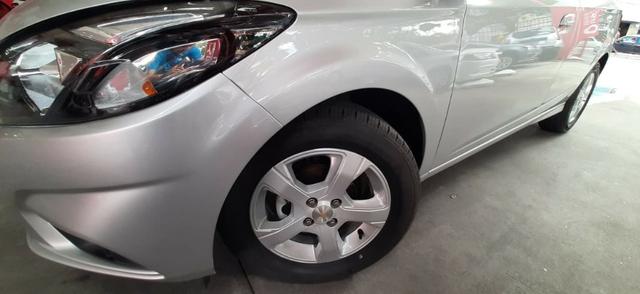 Prisma Lt 1.4 2019 Prata 30mil kms - Financia sem entrada - aceita carro na troca - Foto 13