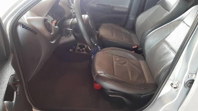 Vendo ágil de Voyage COMFORTLINE 1.6 super conservado - Foto 13