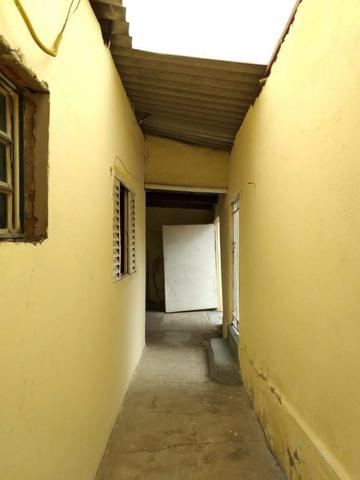 Casa de esquina com comércio - Foto 8