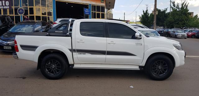 HILUX 2015/2015 3.0 SRV LIMITED EDITION 4X4 CD 16V TURBO INTERCOOLER DIESEL 4P AUTOMÁTICO - Foto 2