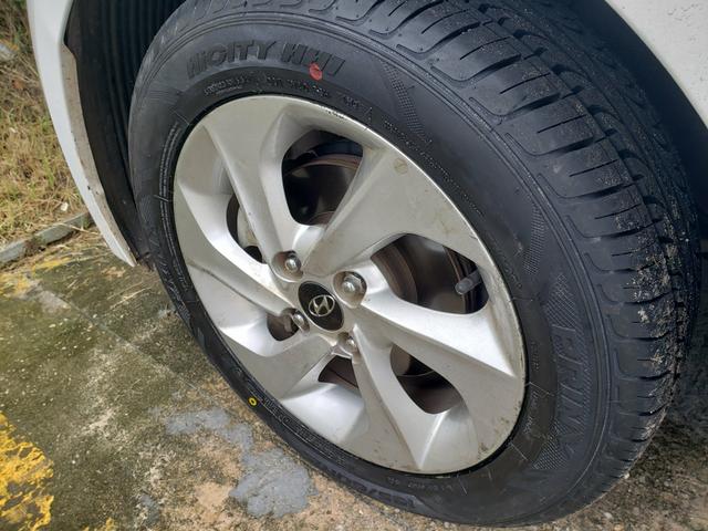 HB20S 2017 1.6 Premium Automático - Foto 15