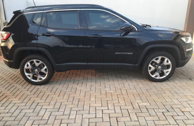 VENDO JEEP COMPASS MUITO NOVA