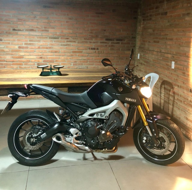 YAMAHA MT 09