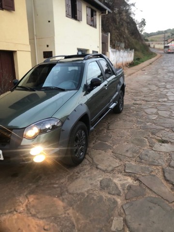 FIAT STRADA EM PERFEITO ESTADO