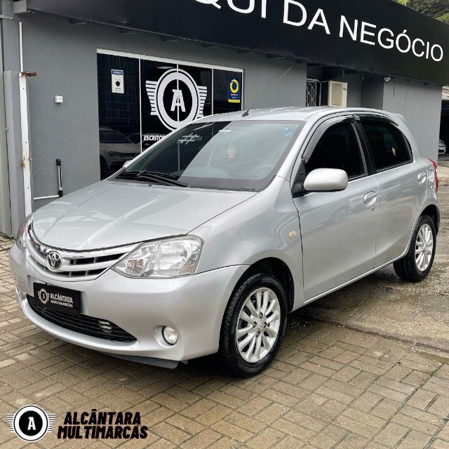 TOYOTA ETIOS XLS 2013