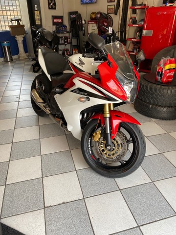 HONDA CBR 600 2012 MARAVILHOSA