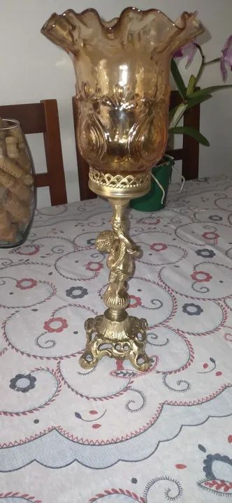 Abajour de bronze antigo com cupula de vidro  - Foto 3