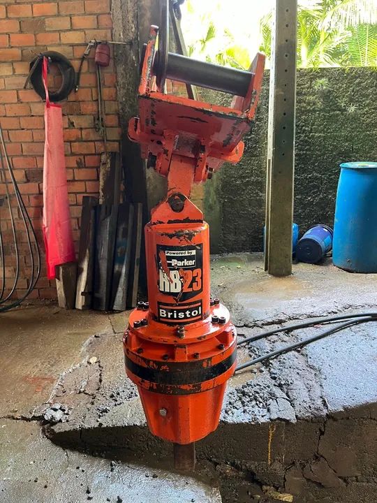 Perfuratriz Bristol HB23