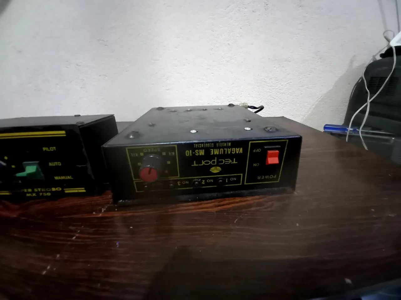 Vintage Lighting Devices64751037502083124