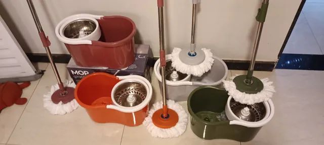 Mop giratório inox 8 litros grande com o cabo de 1m25 de altura