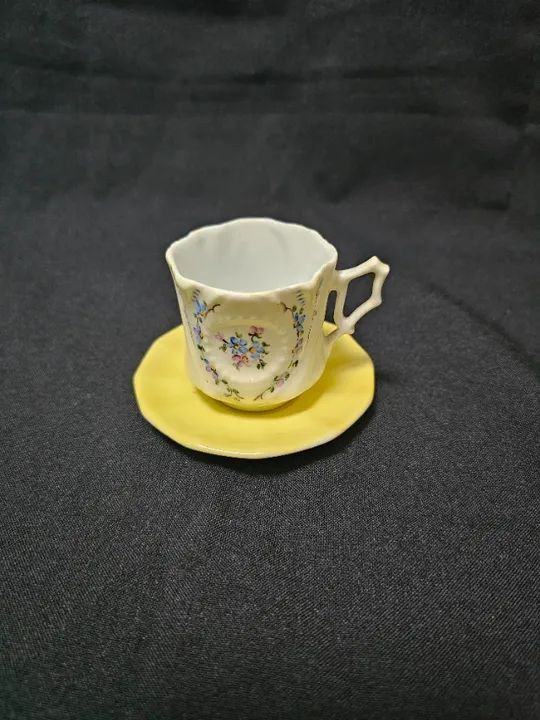 Xícara de porcelana de coleção - Foto 2