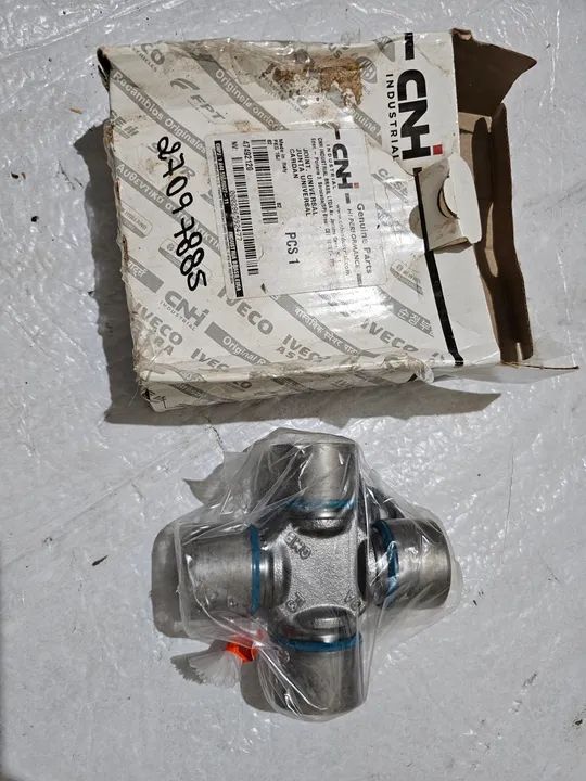 Trator New holand case cruzeta nova original 47492120 - Foto 2