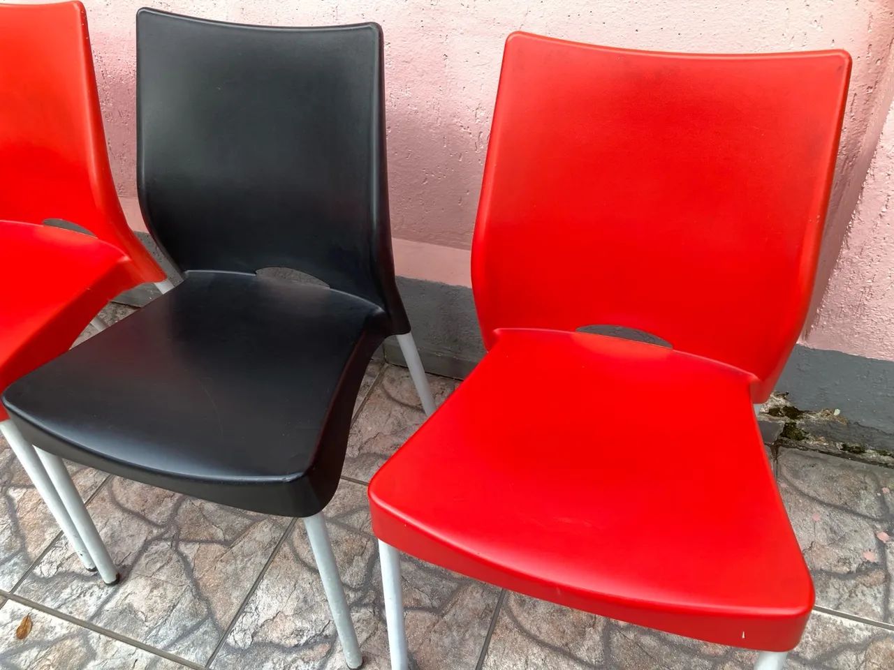 Cadeira Malba resistente e empilháveis  - Foto 4