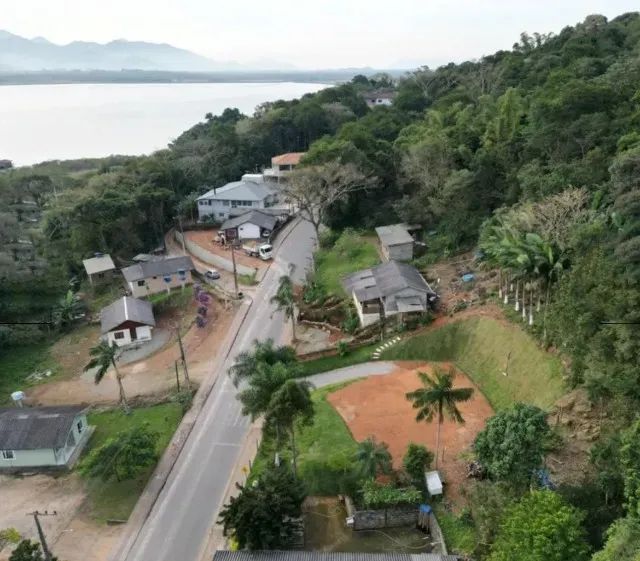 Terreno 1.858m² a 3,5 km da Praia da Gamboa | Paulo Lopes/SC