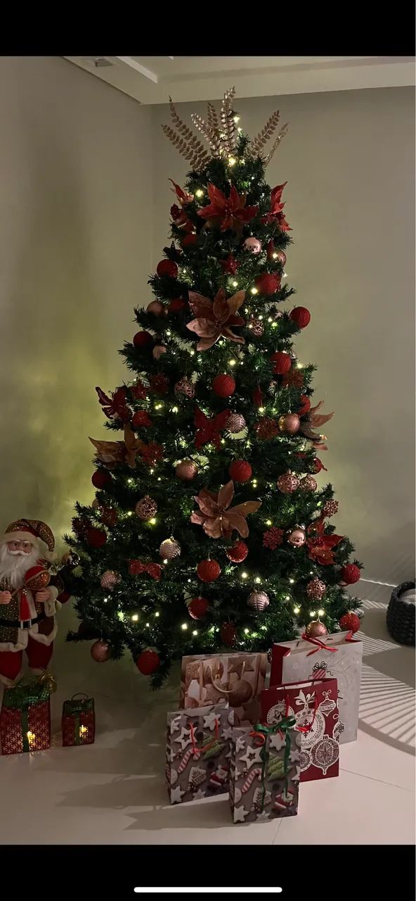 Pinheiro de Natal decorado  - Foto 2