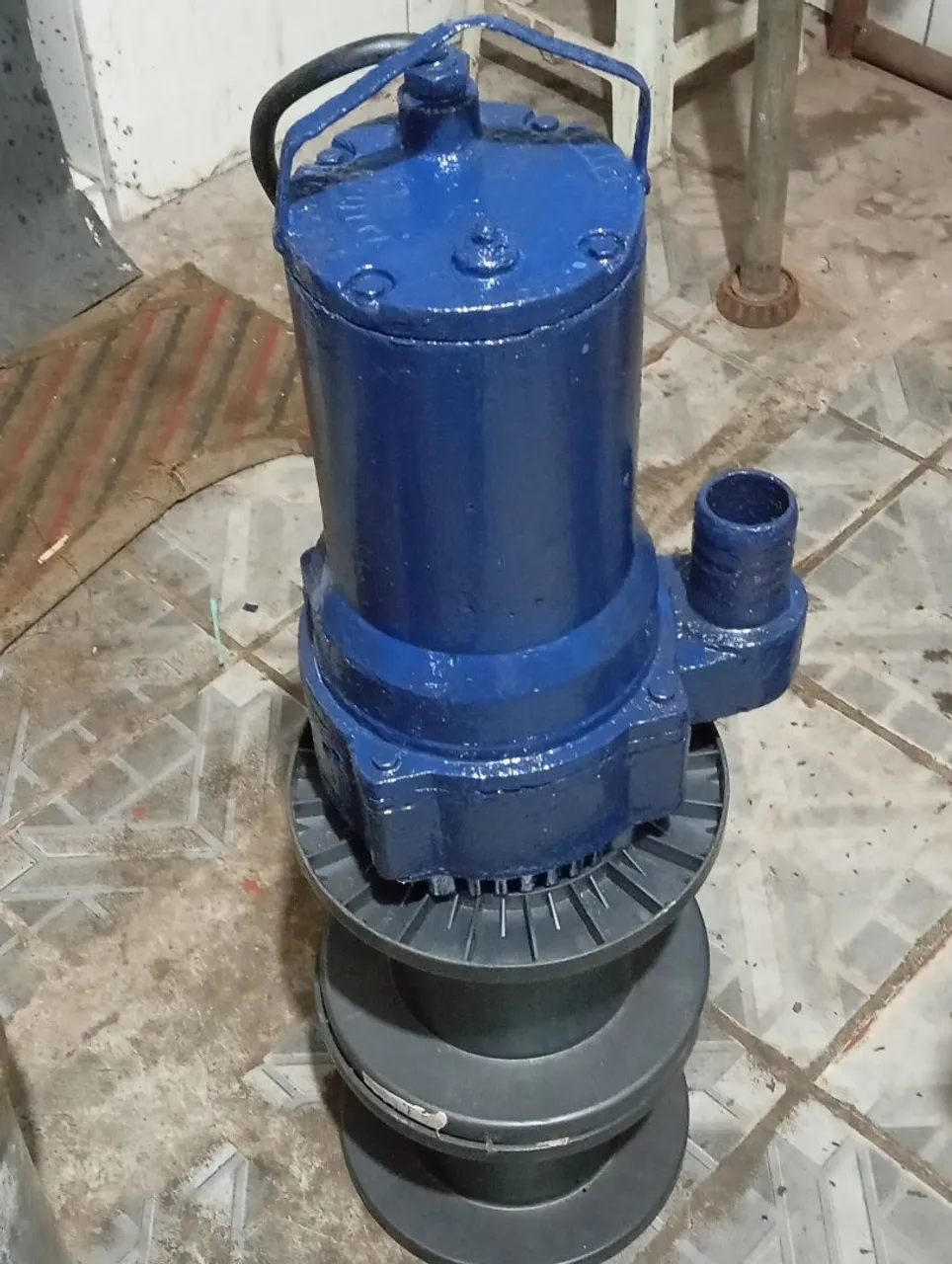 Bomba Submersível Potente e Eficiente
