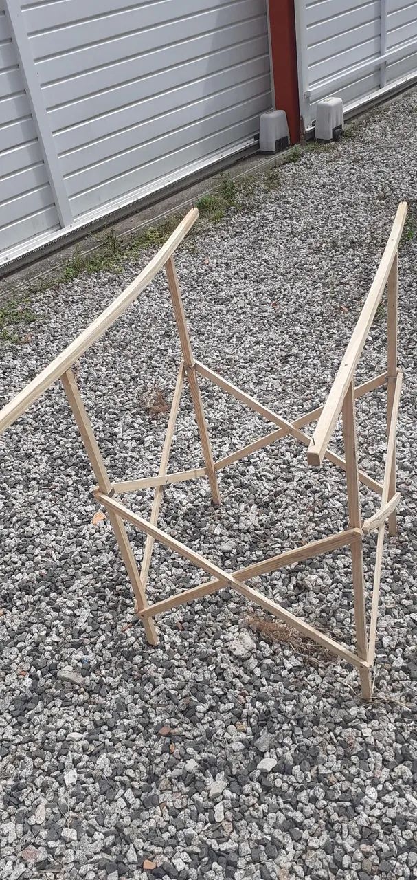 Mesa Dobrável de Madeira com Tampo Azul - Foto 3