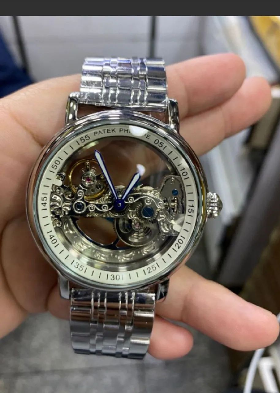 Relógio Estilo Patek Skeleton em Aço Inoxidável 904L