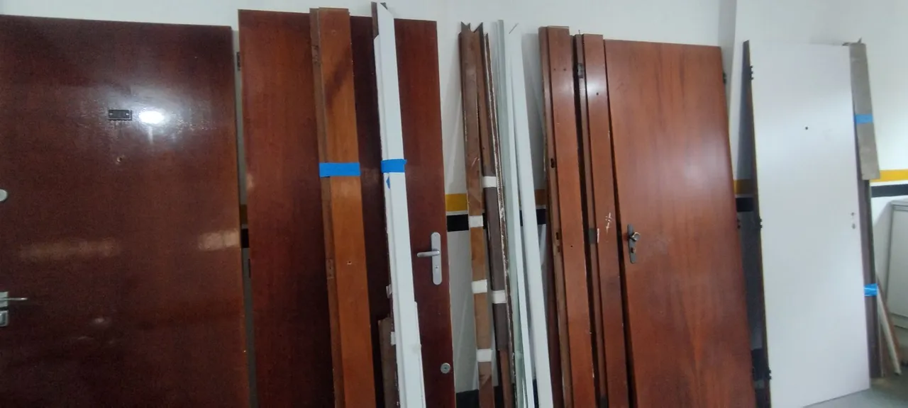 Portas de Madeira para Venda