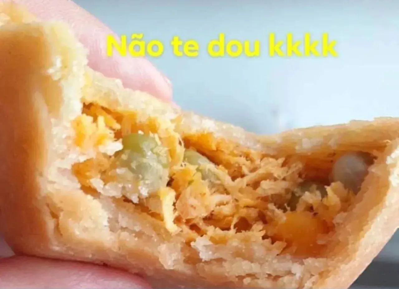 Desejo trabalhar de, salgadeira ou auxiliar de cozinha.  - Foto 3