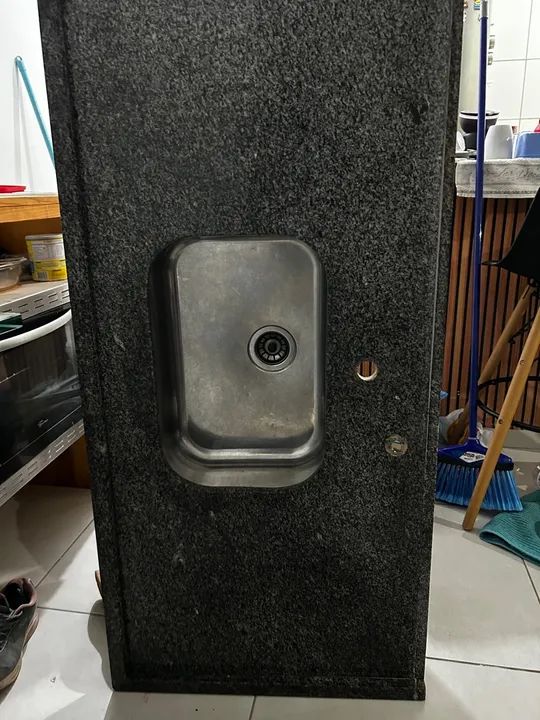 Pia de granito com Cuba embutida  - Foto 2