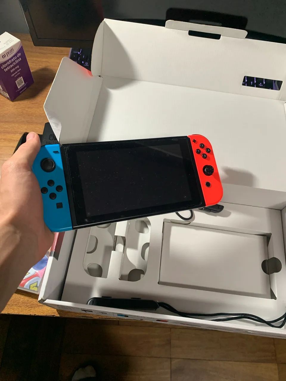 Nintendo switch com caixa mais dois jogos  - Foto 3