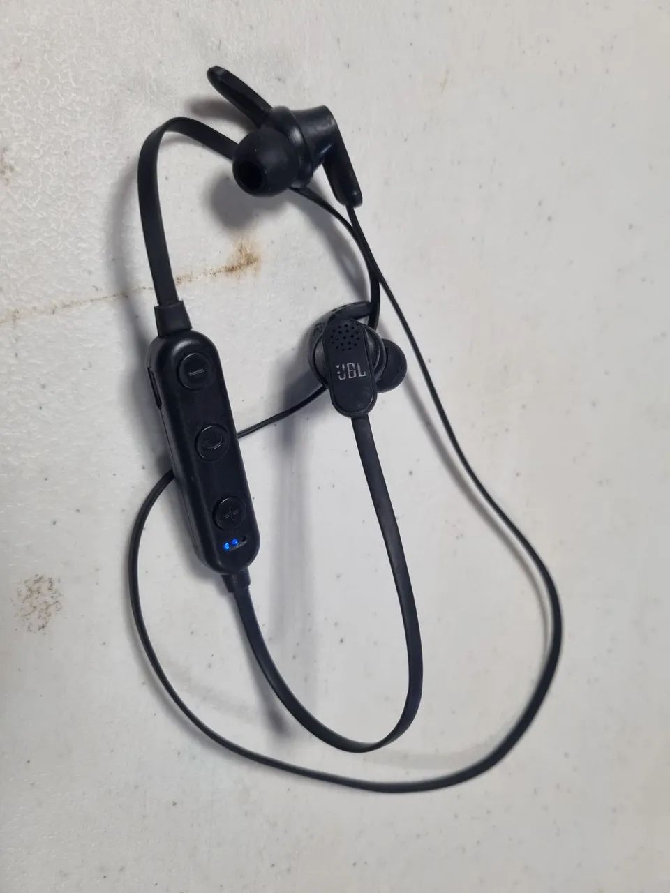 Fone de ouvido JBL Bluetooth