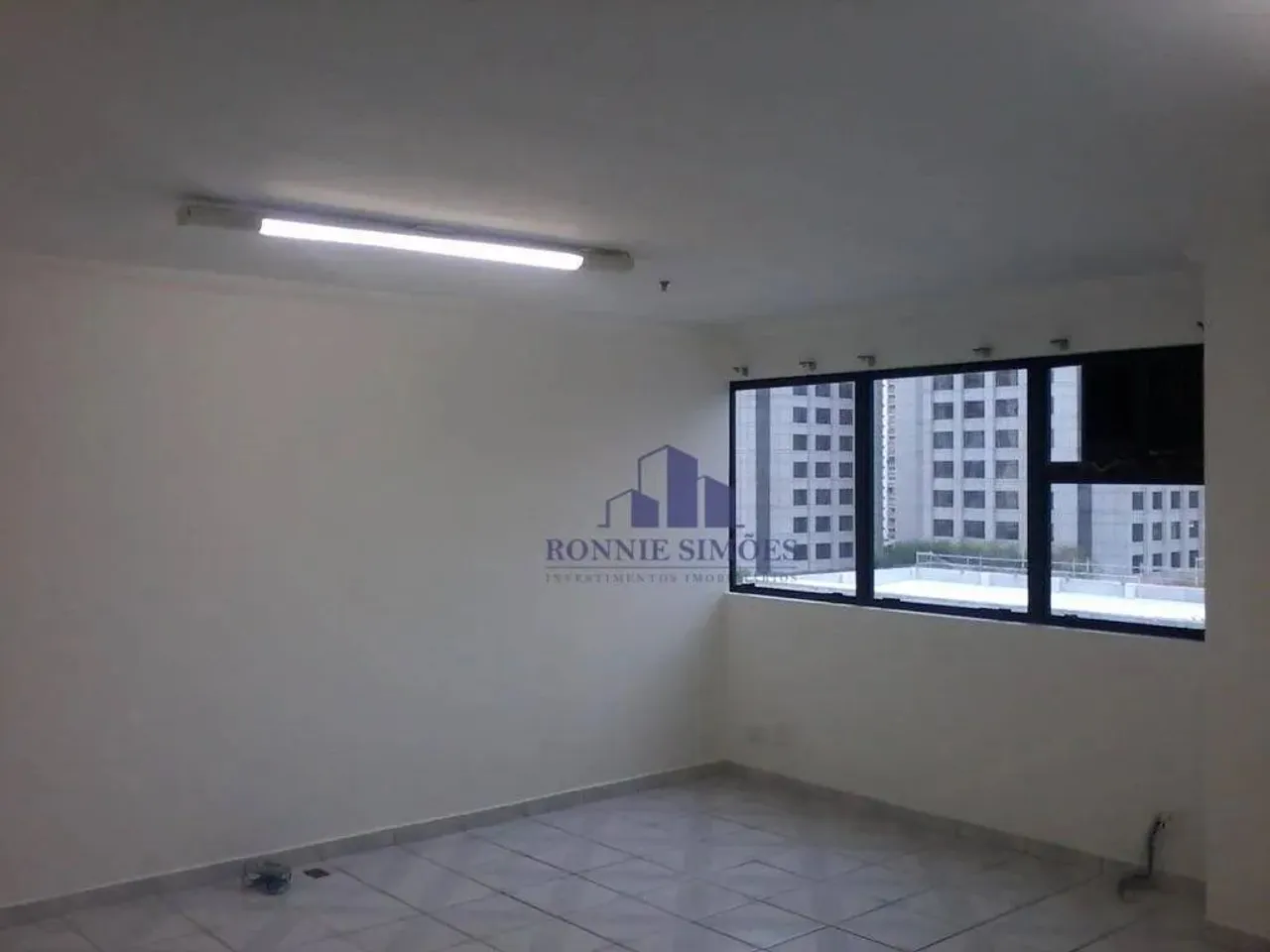 Sala Comercial Para Alugar E Vender, Moema, Ed. Down Town Comercial Building, Av. Iraé, 62