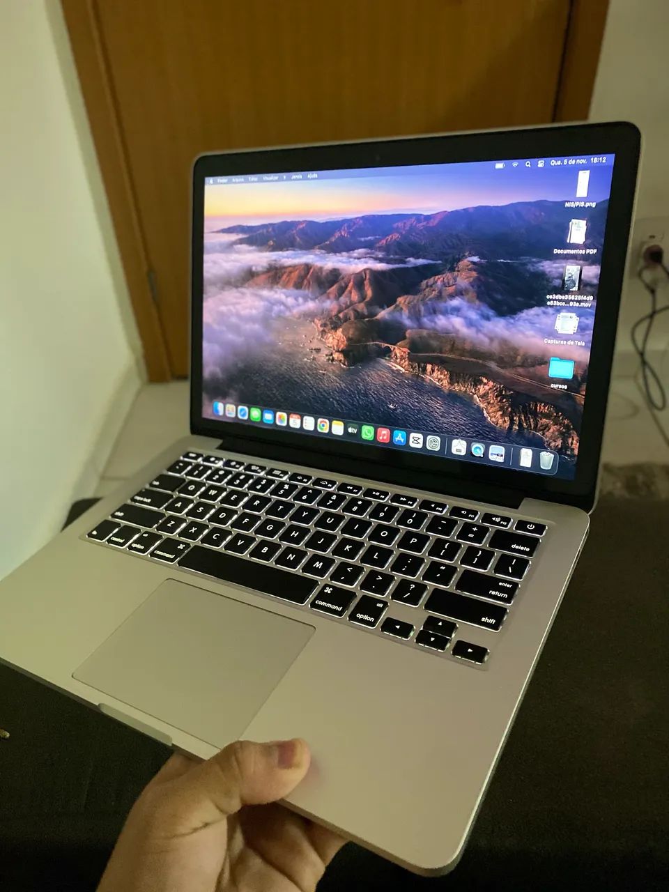 MacBook Pro 2015 in Pristine Condition, No Signs of Use64317758964098124