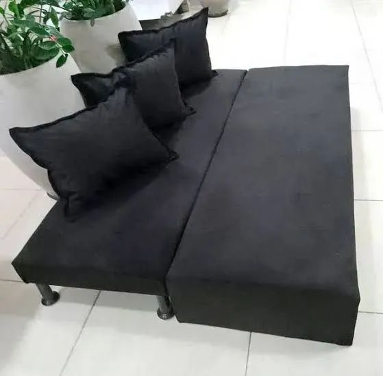 Sofá Cama com pés 
